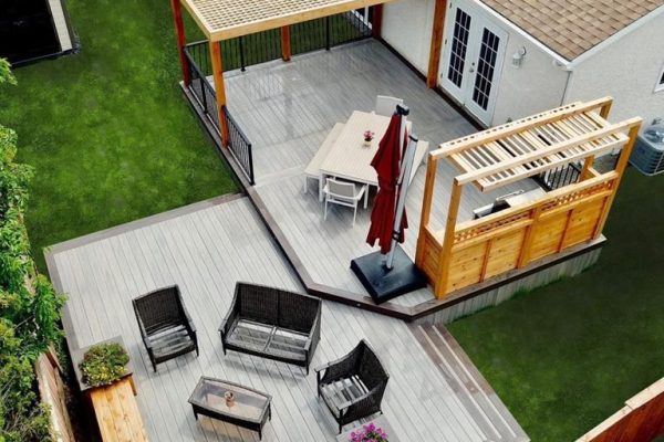 Multi-Level-Deck-With-Cedar-Accents-courtesy